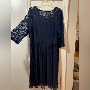 Like new! SHEIN navy blue lace overlay dress size 3X.